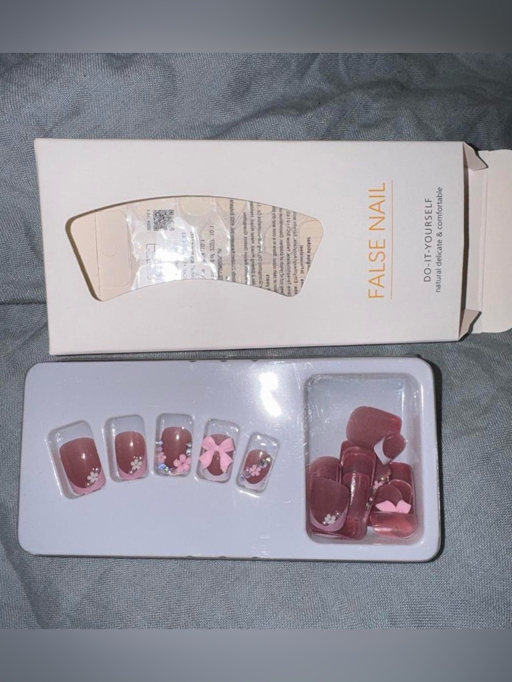 False Nail Set - Pink Floral Press-On Nails
